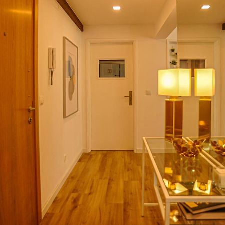 Guesthouse Marques De Pombal - 8 Bedroom Apartment Lisboa Exterior foto